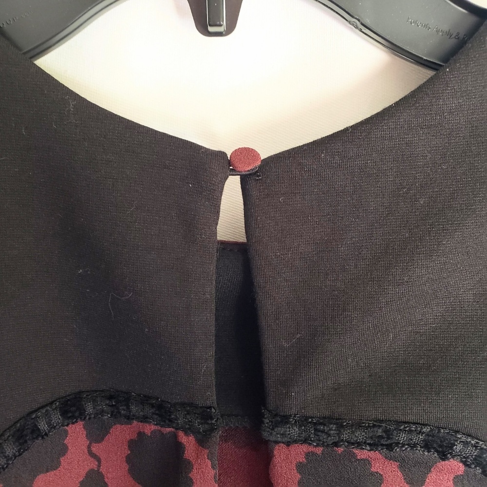 Rachel Roy Black & Maroon Detail Sleeveless Dress - Picture 8 of 8